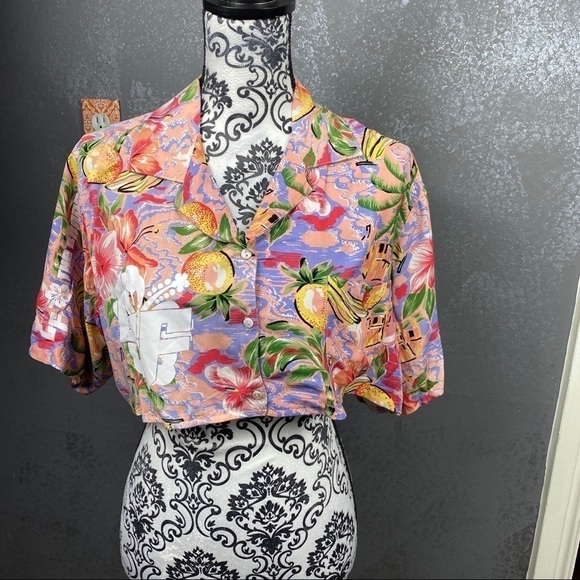 LF Brand Hawaiian floral cropped button up shirt - Picture 2 of 10